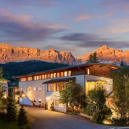 Dolomit Boutique Hotel Ла Виля Екстериор снимка
