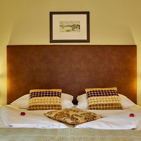 Dolomit Boutique Hotel Ла Виля Екстериор снимка