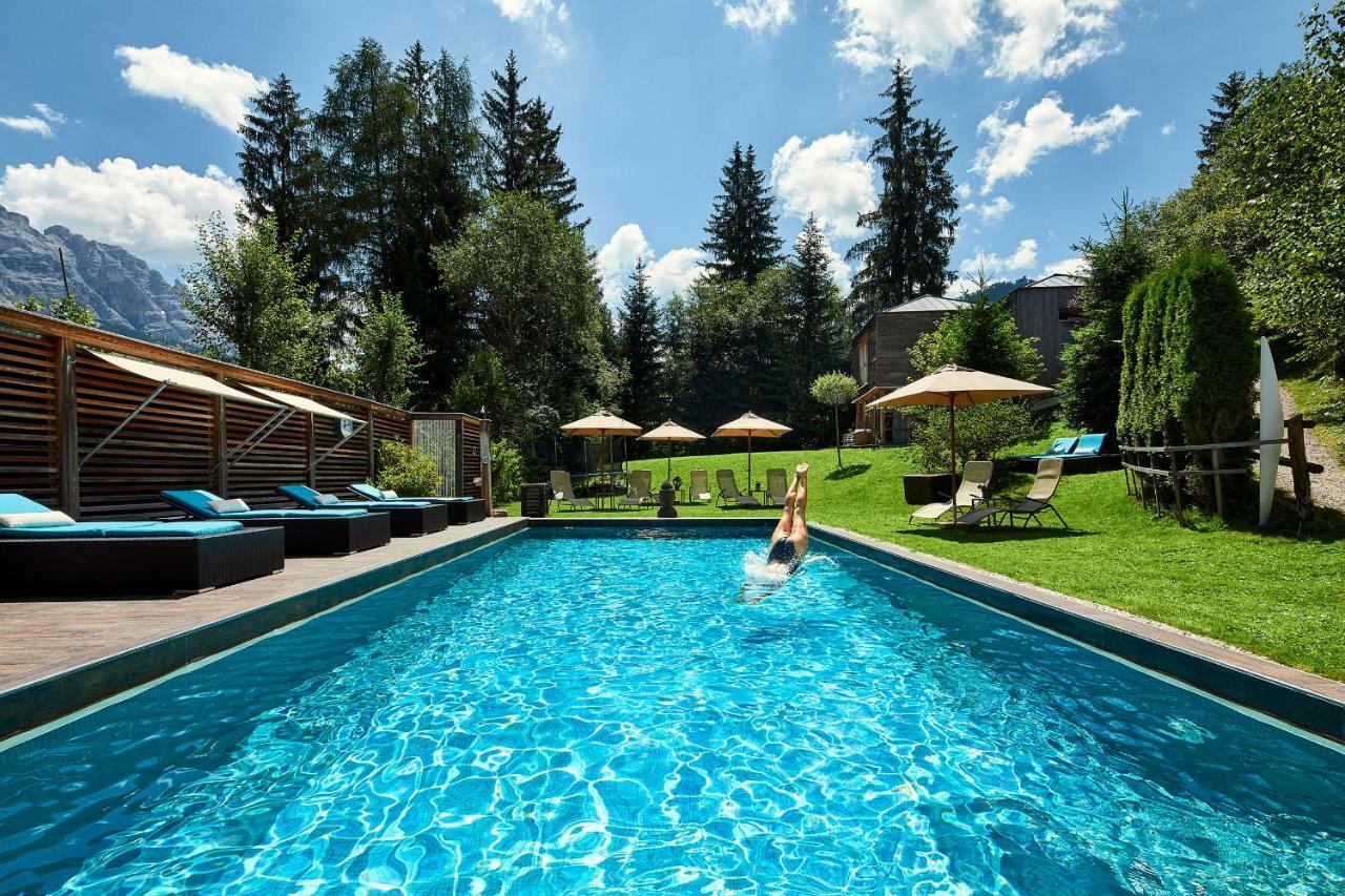 Dolomit Boutique Hotel Ла Виля Екстериор снимка